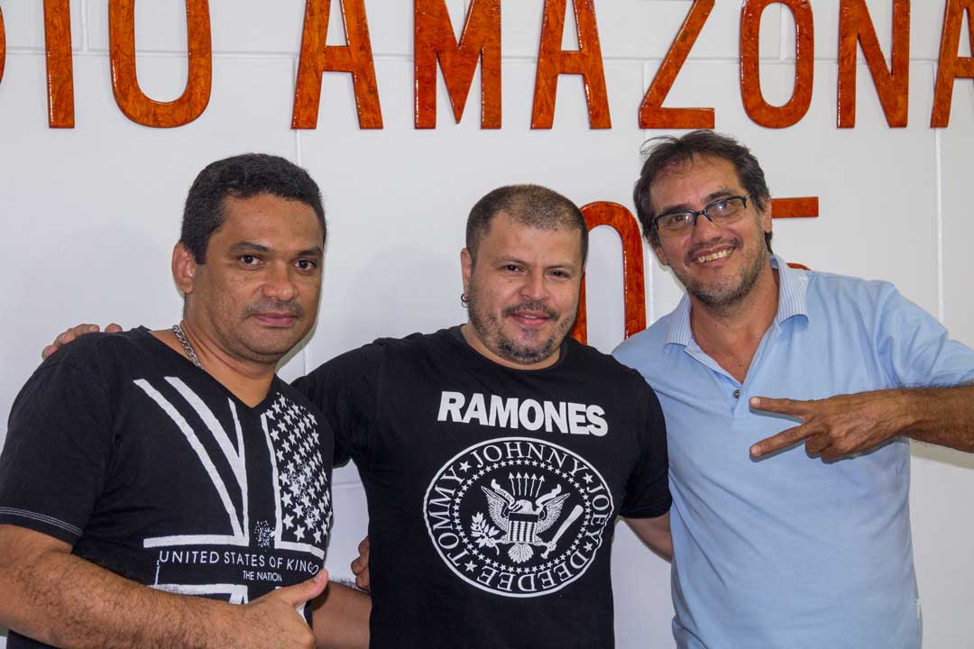 Recordação especial com DJ convidado no Retrô Classics